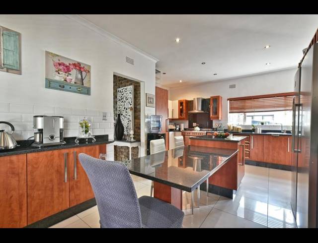 5 BEDROOM HOUSE FOR SALE IN BRACKENHURST